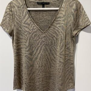 White House Black Market Beige Shimmer Patterned V-Neck Tee